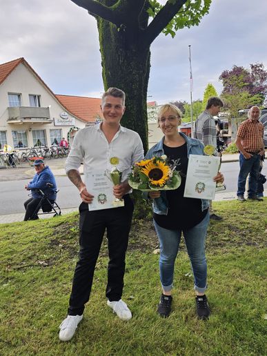 Die Volkskönige Steven Bohling und Nicole 